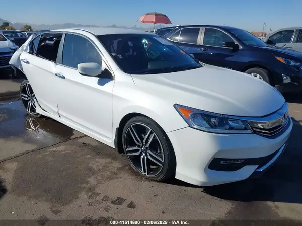 1HGCR2F14HA050759 2017 HONDA ACCORD - Image 1