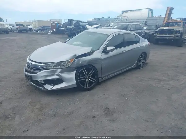 1HGCR2F14HA050793 2017 HONDA ACCORD - Image 2