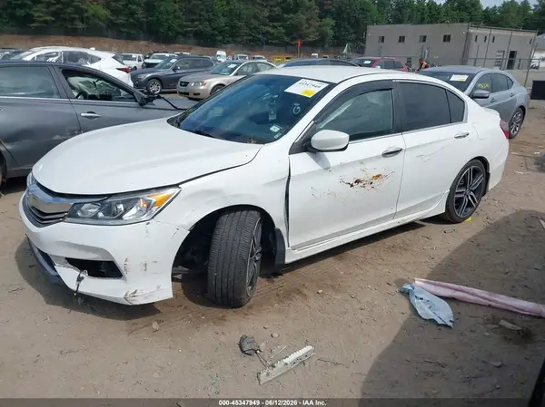 1HGCR2F14HA052804 2017 HONDA ACCORD - Image 2