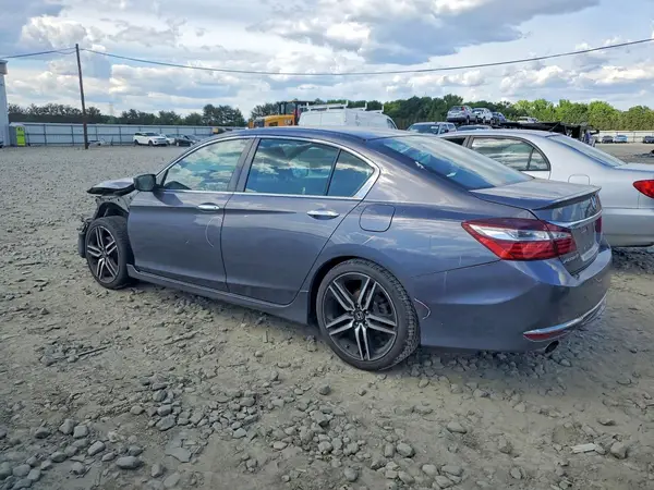 1HGCR2F14HA070820 2017 HONDA ACCORD - Image 2