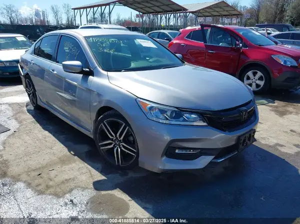 1HGCR2F14HA085298 2017 HONDA ACCORD - Image 1
