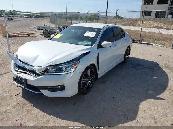 1HGCR2F14HA085852 2017 HONDA ACCORD - Image 2