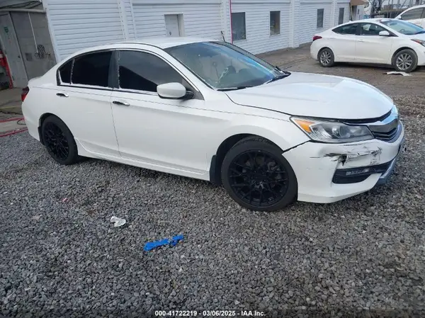 1HGCR2F14HA090131 2017 HONDA ACCORD - Image 1