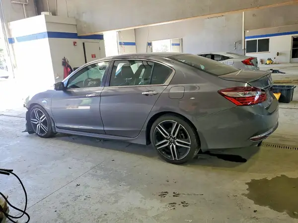 1HGCR2F14HA093563 2017 HONDA ACCORD - Image 2