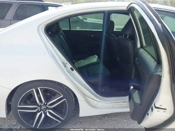 1HGCR2F14HA111107 2017 HONDA ACCORD - Image 8