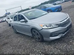 1HGCR2F14HA152899 2017 HONDA ACCORD