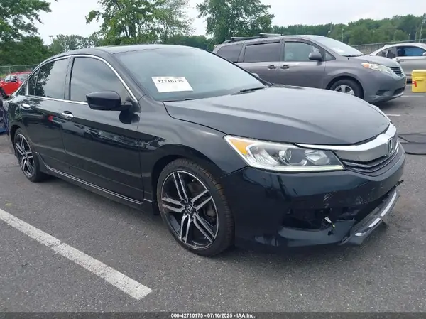 1HGCR2F14HA158816 2017 HONDA ACCORD - Image 1