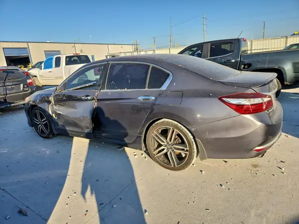 1HGCR2F14HA171016 2017 HONDA ACCORD - Image 2