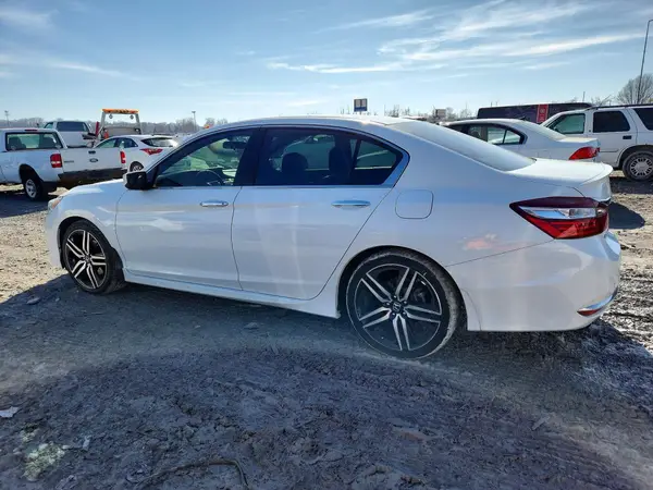 1HGCR2F14HA202006 2017 HONDA ACCORD - Image 2