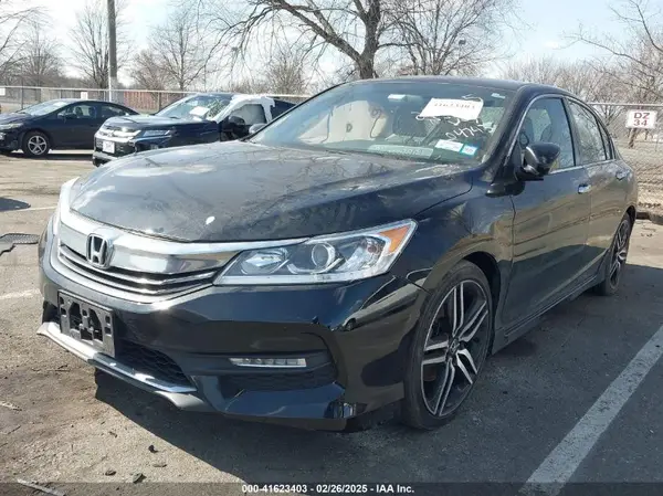 1HGCR2F14HA204743 2017 HONDA ACCORD - Image 2
