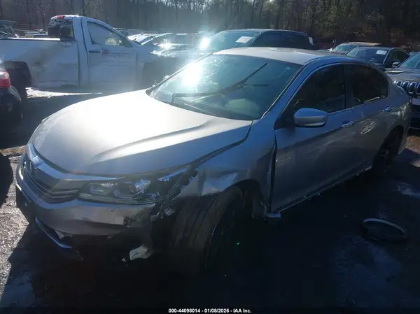 1HGCR2F14HA207772 2017 HONDA ACCORD - Image 2