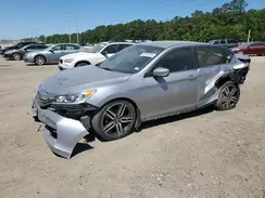 1HGCR2F14HA213216 2017 HONDA ACCORD