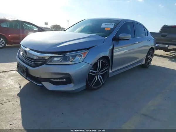 1HGCR2F14HA216116 2017 HONDA ACCORD - Image 2