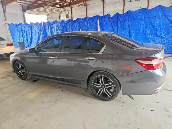 1HGCR2F14HA219128 2017 HONDA ACCORD - Image 2