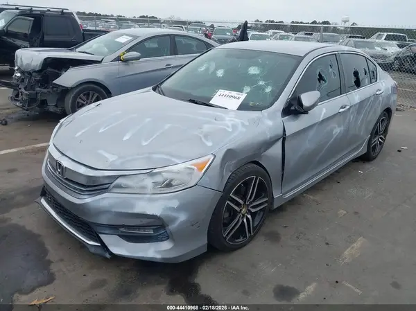 1HGCR2F14HA255322 2017 HONDA ACCORD - Image 2