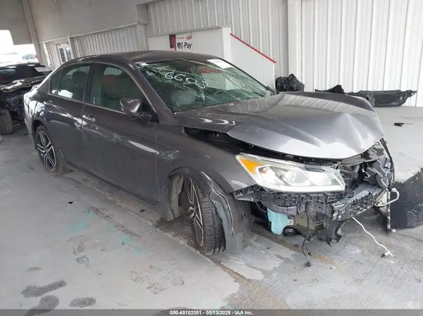 1HGCR2F14HA256602 2017 HONDA ACCORD - Image 1