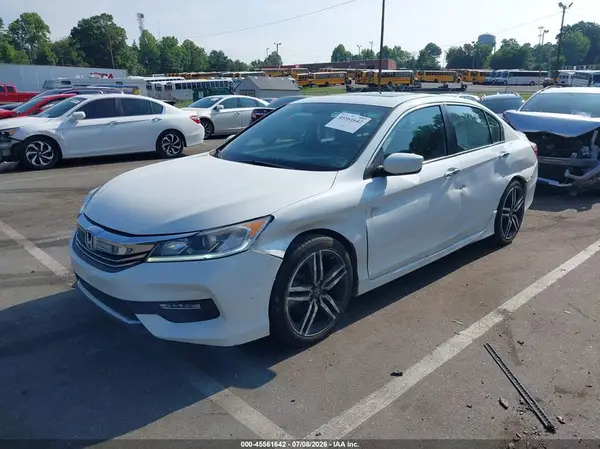 1HGCR2F14HA263677 2017 HONDA ACCORD - Image 2