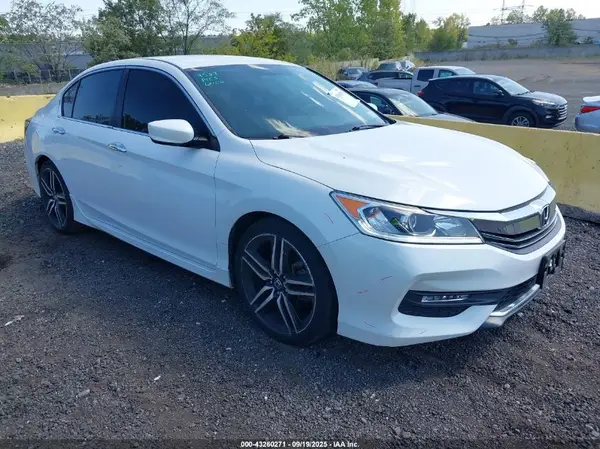 1HGCR2F14HA294587 2017 HONDA ACCORD - Image 1