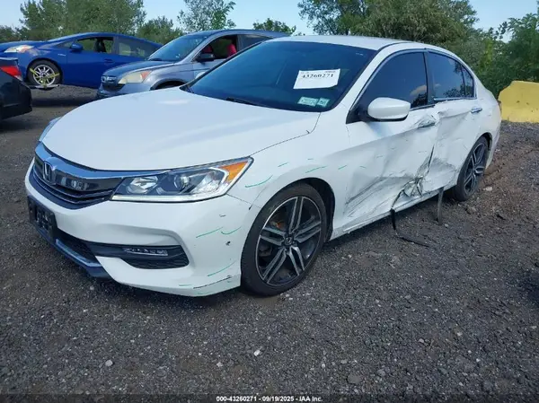 1HGCR2F14HA294587 2017 HONDA ACCORD - Image 2