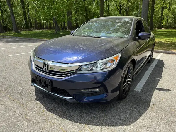 1HGCR2F14HA295920 2017 HONDA ACCORD - Image 1