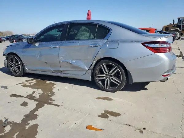 1HGCR2F15HA002235 2017 HONDA ACCORD - Image 2