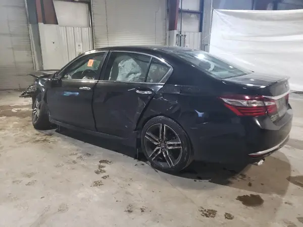 1HGCR2F15HA014188 2017 HONDA ACCORD - Image 2