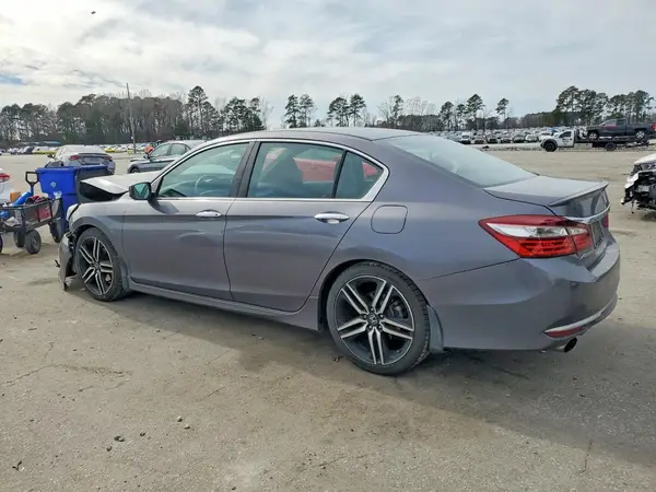 1HGCR2F15HA024154 2017 HONDA ACCORD - Image 2