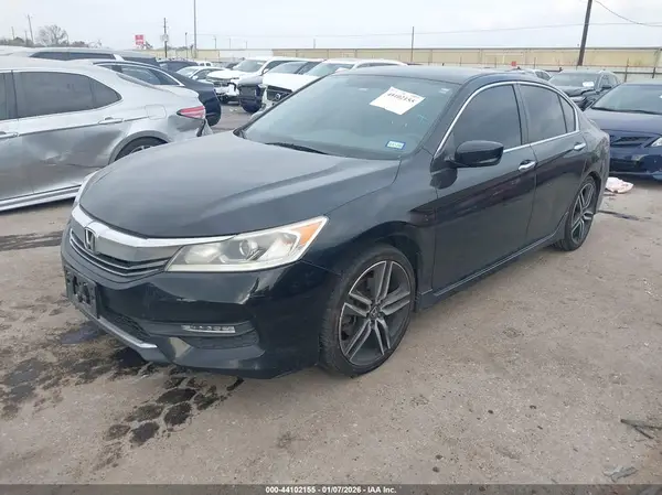 1HGCR2F15HA040113 2017 HONDA ACCORD - Image 2