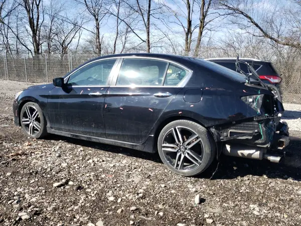 1HGCR2F15HA066243 2017 HONDA ACCORD - Image 2