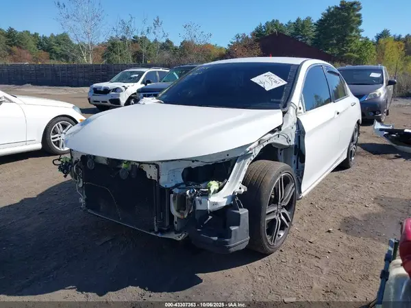 1HGCR2F15HA079784 2017 HONDA ACCORD - Image 2