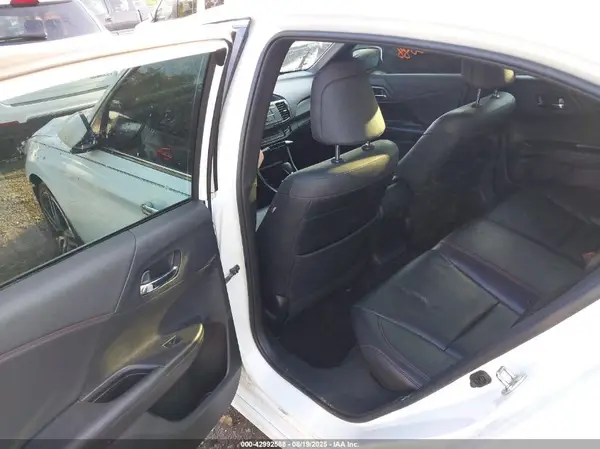 1HGCR2F15HA084306 2017 HONDA ACCORD - Image 8