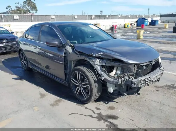 1HGCR2F15HA100696 2017 HONDA ACCORD - Image 1