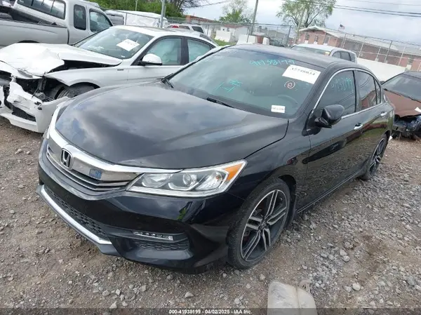 1HGCR2F15HA119667 2017 HONDA ACCORD - Image 2