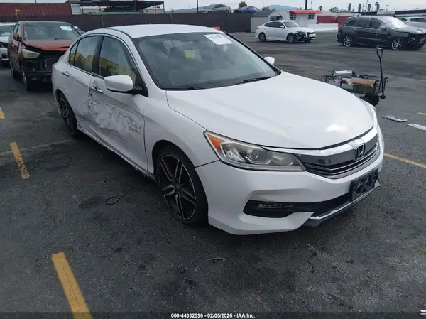 1HGCR2F15HA138669 2017 HONDA ACCORD - Image 1