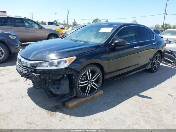 1HGCR2F15HA158839 2017 HONDA ACCORD - Image 2