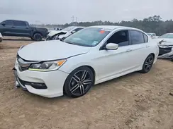 1HGCR2F15HA163913 2017 HONDA ACCORD