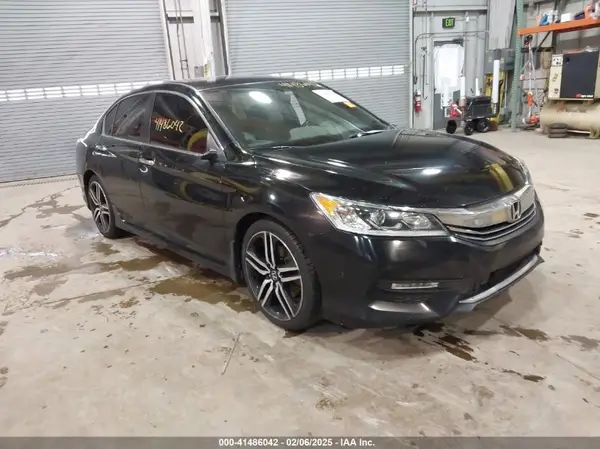 1HGCR2F15HA166343 2017 HONDA ACCORD - Image 1