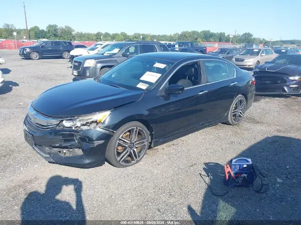 1HGCR2F15HA184230 2017 HONDA ACCORD - Image 2