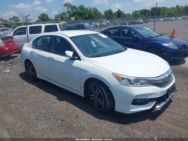 1HGCR2F15HA198810 2017 HONDA ACCORD - Image 1