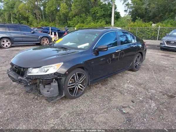 1HGCR2F15HA201592 2017 HONDA ACCORD - Image 2