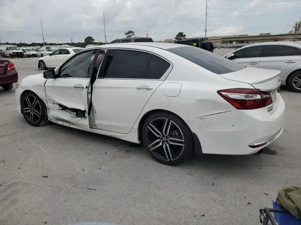 1HGCR2F15HA213774 2017 HONDA ACCORD - Image 2