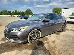 1HGCR2F15HA223897 2017 HONDA ACCORD
