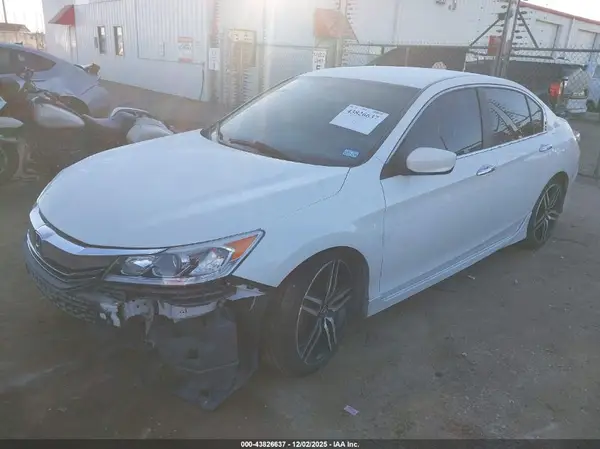 1HGCR2F15HA231711 2017 HONDA ACCORD - Image 2