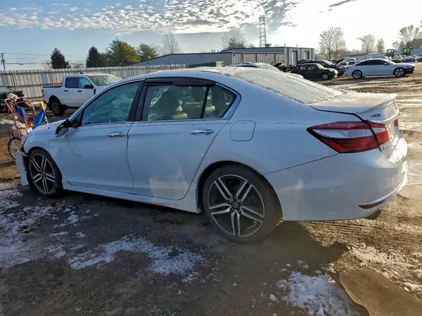 1HGCR2F15HA271237 2017 HONDA ACCORD - Image 2