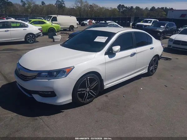 1HGCR2F15HA276731 2017 HONDA ACCORD - Image 2