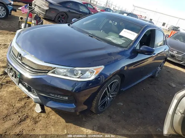 1HGCR2F15HA288264 2017 HONDA ACCORD - Image 2