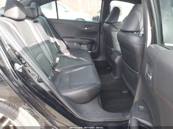 1HGCR2F16HA010702 2017 HONDA ACCORD - Image 8