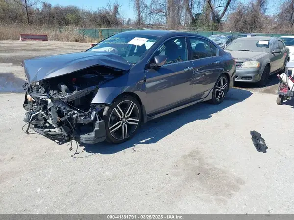 1HGCR2F16HA010778 2017 HONDA ACCORD - Image 2