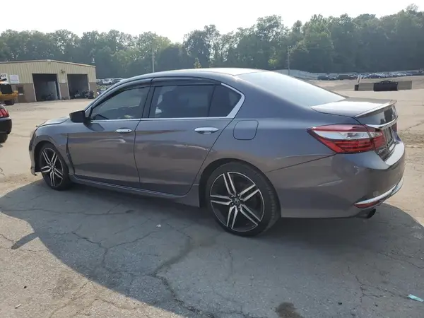 1HGCR2F16HA033803 2017 HONDA ACCORD - Image 2