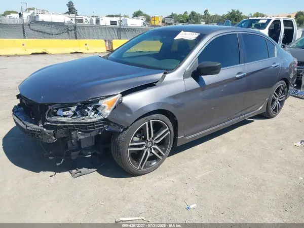 1HGCR2F16HA045109 2017 HONDA ACCORD - Image 2